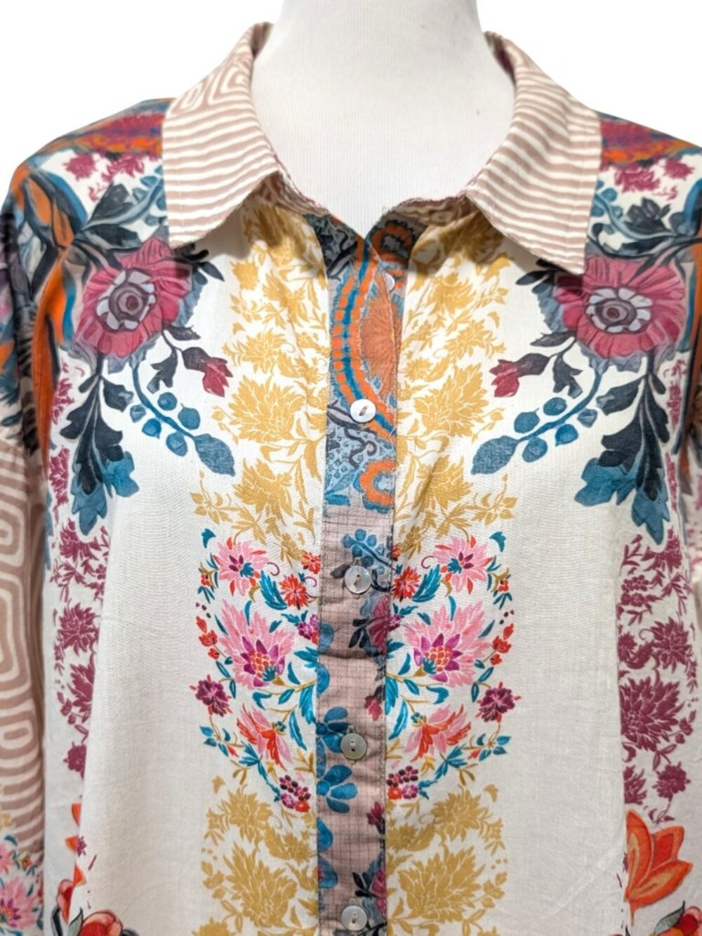Natural Life Womens NWT Size L Barcelona Floral 100% Cotton Button Up Blouse Top - Picture 4 of 9
